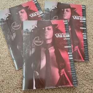 3 MAC COSMETICS Viva Glam Card